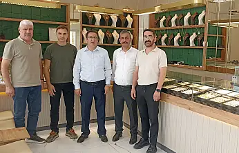 Ağrı'da yeni kuyumcunun kapısını ilk Defterdar Şimşek çaldı
