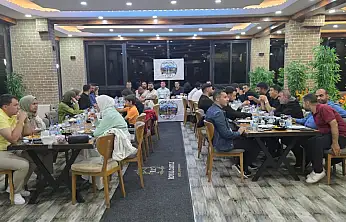 Ağrı Dağı Dağcılık Kulübü üyeleri dayanışma yemeğinde buluştu