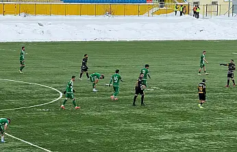 'Ağrı Dağı Efsanesi' ile sahaya çıkan Ağrı Spor'da ilk dakika golü geldi