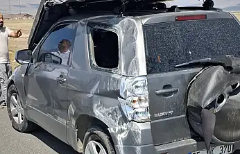 Ağrı'dan Iğdır'a giden araç takla attı