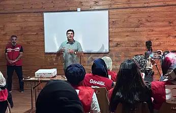 Ağrı'dan Malazgirt'e: Kızılay'ın kadın gönüllüleri afet eğitiminde buluştu