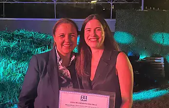 Ağrı'dan ulusal başarı: Dr. Akbıyık Pediatri Kongresi'nde birinci oldu