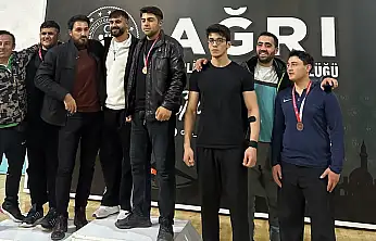 Ağrı Doğa Koleji yüzme ve bilek güreşinde çifte derece aldı