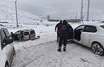Ağrı Doğubayazıt-Iğdır karayolunda zincirleme kaza