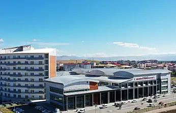 Ağrı Eğitim ve Araştırma Hastanesi'nde mesai dışı poliklinik hizmeti devam ediyor