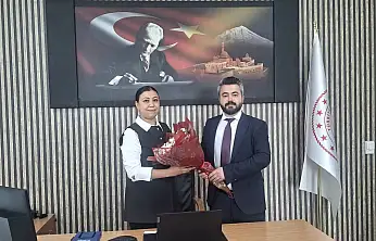 Ağrı Eğitim ve Araştırma Hastanesi'nde yeni dönem: Yeni başhekim görevine başladı