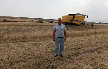 Ağrı Eliaçık Köyü'nde arpa hasadı biçer döverlerle hız kazandı