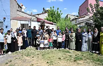 Ağrı Emniyet Müdürü Önder'den şehit ailesine anlamlı ziyaret