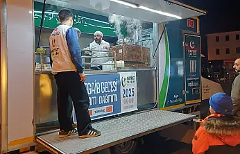 Ağrı Hayrat İnsani Yardım Derneği, Regaip Kandili'nde gönülleri ısıttı