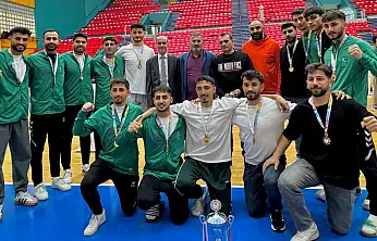 Ağrı İbrahim Çeçen Üniversitesi erkek voleybol takımı bölge şampiyonu oldu