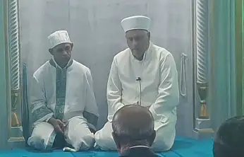 Ağrı Merkez Camii'nde Cemal'e anlamlı sürpriz