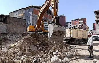 Ağrı'nın en eski düğün salonunun yıkımında sona gelindi