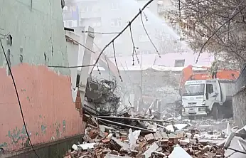 Ağrı'nın en eski okulları yıkılıyor: Şehrin kalbinde çalışmalar başladı