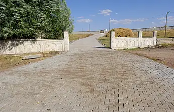 Ağrı'nın köylerinde parke çalışmaları devam ediyor