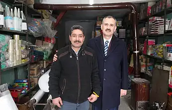 Ağrı'nın yeni Valisi Bozkurt, sahaya indi esnafı dinledi