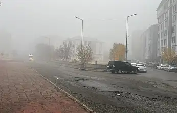 Ağrı sisli bir sabaha uyandı