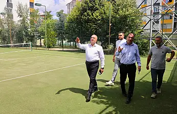 Ağrı tenis turnuvasına hazırlanıyor