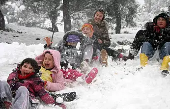 Ağrı Valiliği duyurdu: Eğitime kar molası verildi!