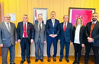 Ağrı Valisi olarak atanan Önder Bozkurt'a Ağrılılardan ilk ziyaret