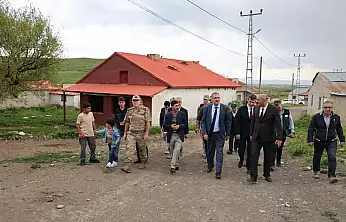 Ağrı Valisi Önder Bozkurt köy ziyaretlerini sürdürüyor