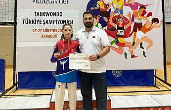 Ağrı'ya bir madalya daha: Elif Işık Türkiye ikincisi