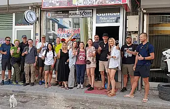 Ağrı'ya gelen Letonyalı turistlerden Karaköse Haber'e Ziyaret