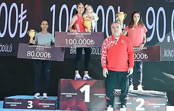 Ağrılı Fatma Demir Ankara'da zirveye koştu!
