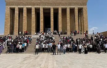 Ağrılı öğrenciler Türkiye Yüzyılı vizyonuyla geleceğe döndüler