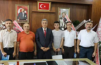 Ağrılı Semih Türkiye finalinde Kur'an tilavetiyle ikinci oldu