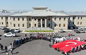 AİÇÜ'de 15 Temmuz için kortej yürüyüşü ve bisiklet turu düzenlendi