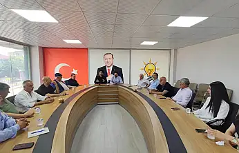 AK Parti Ağrı'da haftalık yönetim kurulu toplantısı gerçekleştirildi