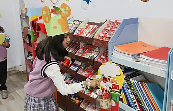 Askıda kırtasiye projesi ile Ağrı'da çocuklar birbirine destek oluyor