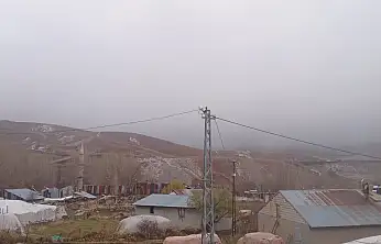 Boz Toprak karla kaplandı, Dede Maksut'u sis sardı