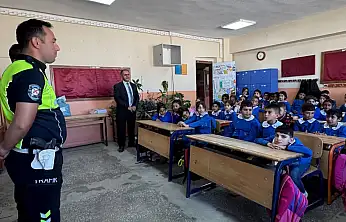 Diyadin'de öğrencilere trafik güvenliği eğitimi verildi