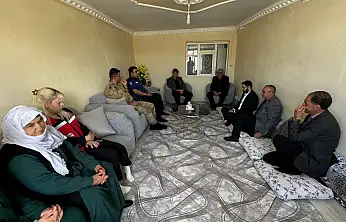 Diyadin'de şehit ailesine vefa ziyareti