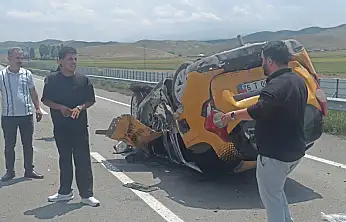 Doğubayazıt-Diyadin yolunda taksi takla attı: 4 yaralı