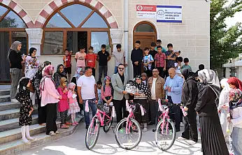 Doğubayazıt'ta 60 öğrenci yaz Kur'an kursunu ödüllerle tamamladı