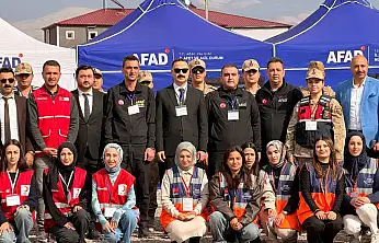 Doğubayazıt'ta ekipler yangın, kimyasal tehlike ve göçe karşı harekete geçti