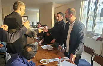 Doğubayazıt'ta halk sandığa gitti! İlk sonuçlar açıklandı