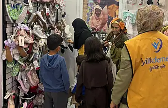 Doğubayazıt'ta ihtiyaç sahipleri ücretsiz alışveriş yapıyor