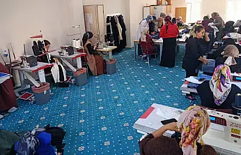 Doğubayazıt'ta kadınlara meslek kapısı açan kurslar başladı