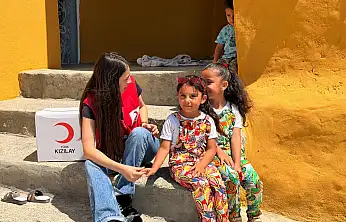 Doğubayazıt'ta Kızılay'dan ihtiyaç sahibi ailelere gıda desteği
