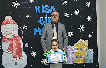 Doğubayazıt'ta Kur'an kursu öğrencileri karne sevinci yaşadı