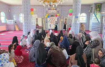 Doğubayazıt'ta minik öğrencilerin Kur'an-ı Kerim'e geçme heyecanı