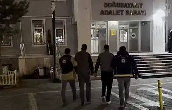 Doğubayazıt'ta polis takibi sonuç verdi: Düzensiz göçmenler yakalandı