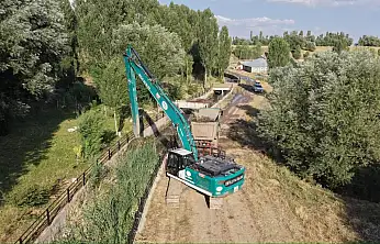 DSİ Ağrı'da taşkın riskine karşı çalışma başlattı