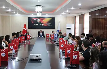 Dünyanın farklı ülkelerinden gençler AİÇÜ'de buluştu