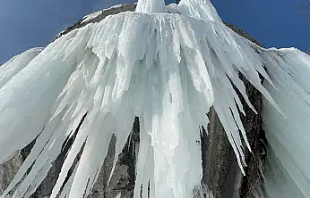 Eksi dereceler Ağrı'da günlük yaşamı zorlaştırıyor