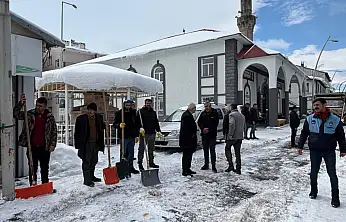 Eleşkirt'te kış mesaisi aralıksız sürüyor