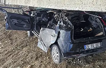 Erzurum'da otomobil 5 metreden düştü: 3 kişi hayatını kaybetti